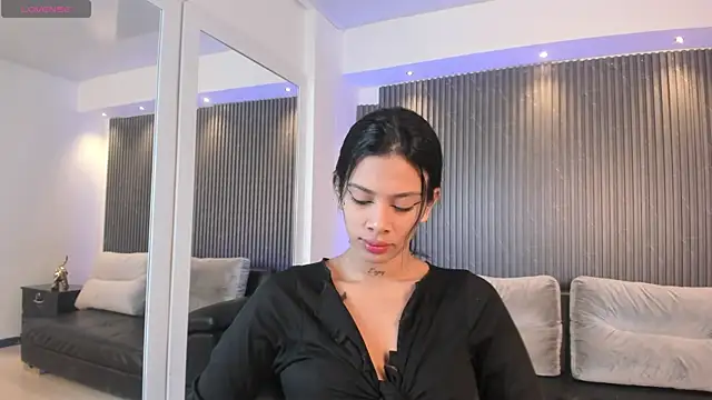 Snapshot of saracorraless chatting on October 3, 10:56 am saracorraless online show from October 3, 10:56 am