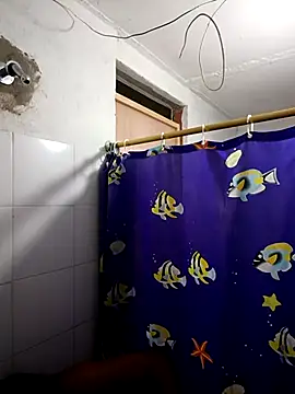 Snapshot of Giselabrunette25 chatting on September 10, 9:42 am Giselabrunette25 online show from September 10, 9:42 am