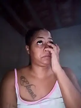 Snapshot of Giselabrunette25 chatting on September 24, 10:40 am Giselabrunette25 online show from September 24, 10:40 am