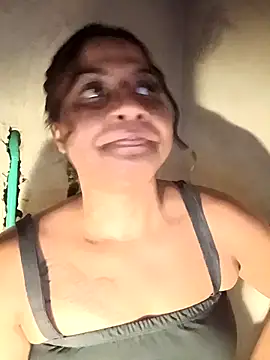 Snapshot of Giselabrunette25 chatting on October 10, 11:04 pm Giselabrunette25 online show from October 10, 11:04 pm