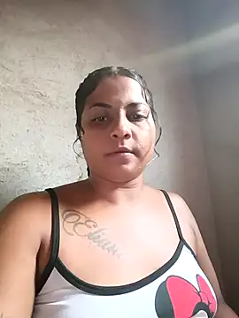 Snapshot of Giselabrunette25 chatting on October 16, 10:33 pm Giselabrunette25 online show from October 16, 10:33 pm