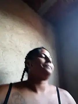 Snapshot of Giselabrunette25 chatting on November 5, 9:48 pm Giselabrunette25 online show from November 5, 9:48 pm