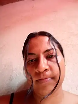 Snapshot of Giselabrunette25 chatting on November 10, 2:49 pm Giselabrunette25 online show from November 10, 2:49 pm