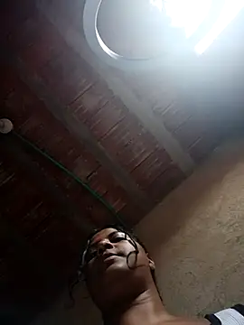 Snapshot of Giselabrunette25 chatting on November 28, 7:49 pm Giselabrunette25 online show from November 28, 7:49 pm