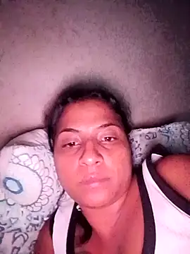 Snapshot of Giselabrunette25 chatting on November 30, 2:59 am Giselabrunette25 online show from November 30, 2:59 am