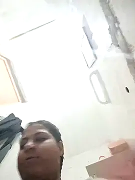 Snapshot of Giselabrunette25 chatting on December 14, 8:20 am Giselabrunette25 online show from December 14, 8:20 am