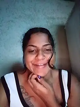 Snapshot of Giselabrunette25 chatting on January 9, 10:18 am Giselabrunette25 online show from January 9, 10:18 am