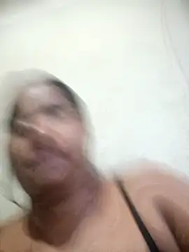 Giselabrunette25 online show from March 11, 8:15 pm