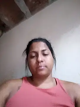 Giselabrunette25 online show from April 9, 10:15 pm