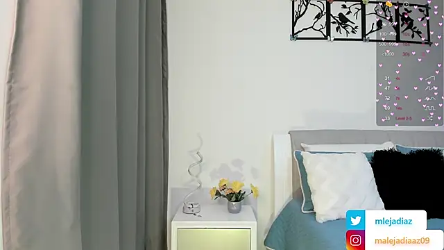 MalejaDiaz  online show from February 17, 9:08 pm