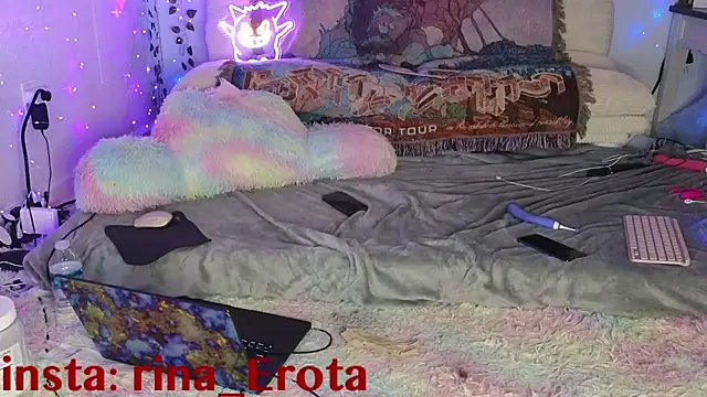 yummyrina online show from November 13, 3:55 pm