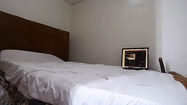 shoshortyy online show from November 9, 7:01 pm