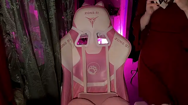 pearl princess  online show from October 23, 11:46 pm