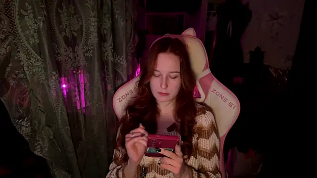 Snapshot of pearl_princess_ chatting on March 13, 3:02 am pearl princess online show from March 13, 3:02 am