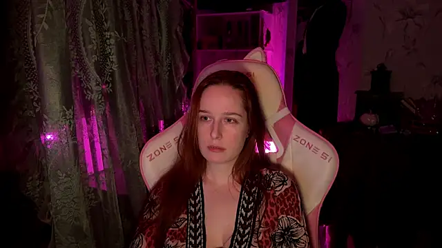 Snapshot of pearl_princess_ chatting on March 28, 2:55 am pearl princess online show from March 28, 2:55 am