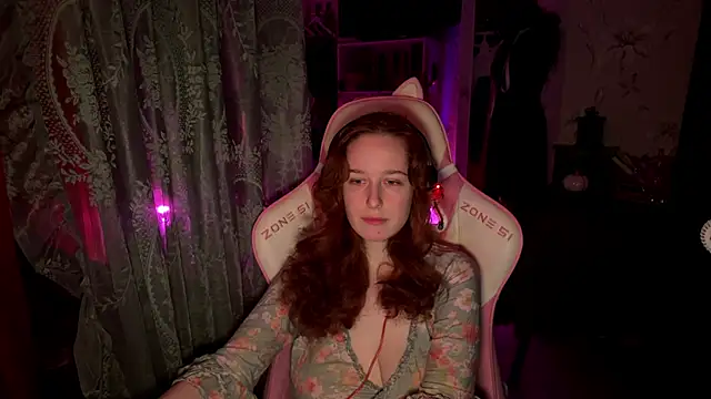 Snapshot of pearl_princess_ chatting on April 5, 1:58 am pearl princess online show from April 5, 1:58 am