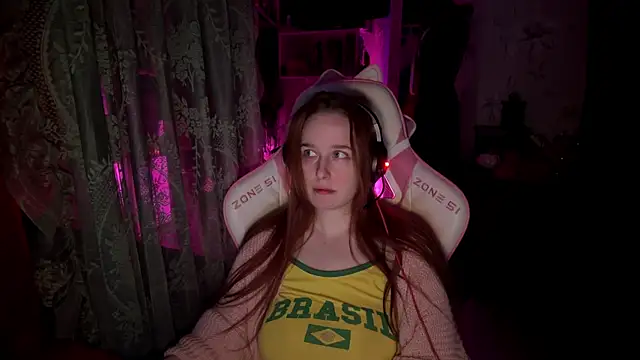Snapshot of pearl_princess_ chatting on April 30, 12:39 am pearl princess online show from April 30, 12:39 am