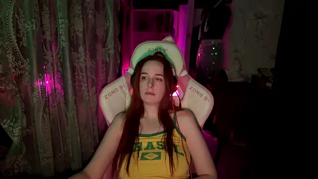 Snapshot of pearl_princess_ chatting on June 7, 5:16 pm pearl princess online show from June 7, 5:16 pm