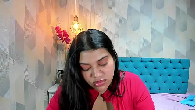 LindaBreeS online show from June 3, 2:33 pm