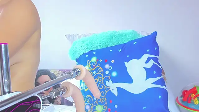 Ashley Miiller1 online show from March 5, 5:08 pm