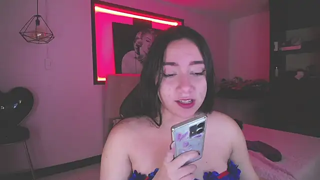 Snapshot of Andrea_Ramos chatting on December 29, 1:06 pm Andrea Ramos online show from December 29, 1:06 pm