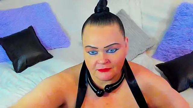 Snapshot of MilanaBiegert chatting on February 16, 3:59 pm MilanaBiegert online show from February 16, 3:59 pm