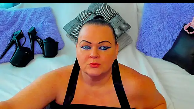 MilanaBiegert online show from November 21, 7:40 am