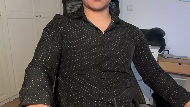 jungcock3210 online show from November 6, 7:42 am