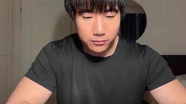 jungcock3210 online show from November 20, 5:07 am