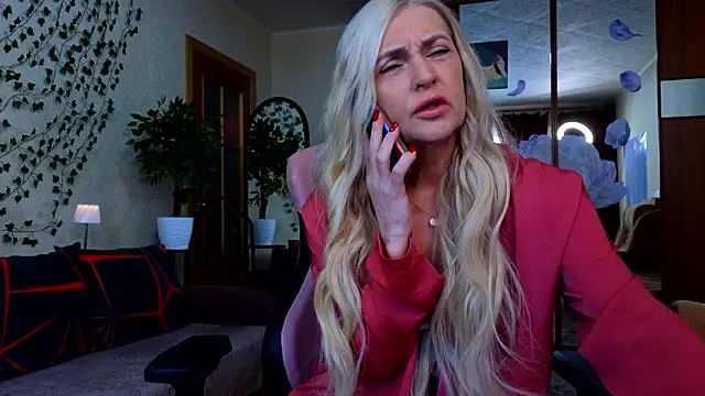 Snapshot of amelia_blondy chatting on March 17, 11:46 am amelia blondy online show from March 17, 11:46 am