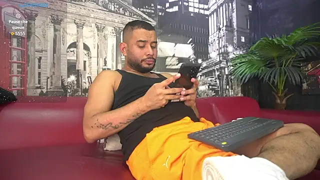 THIAGOXBIG online show from October 29, 10:00 pm