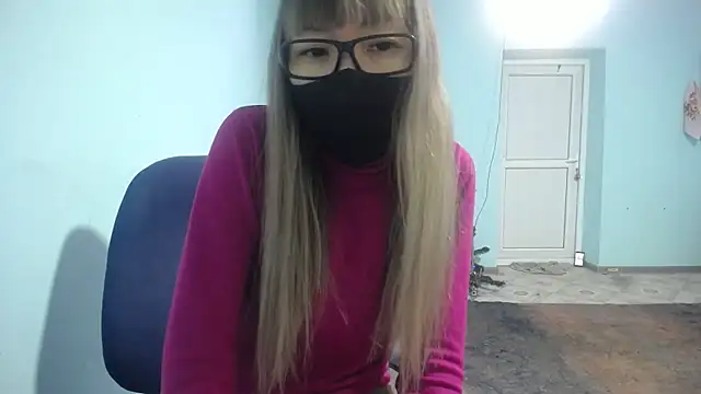 elllaaxx online show from February 4, 4:05 am