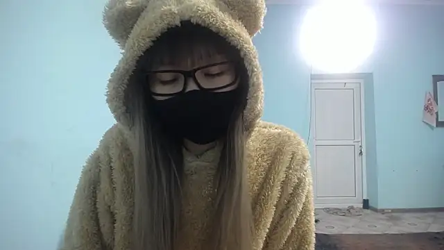 elllaaxx online show from February 6, 6:18 am