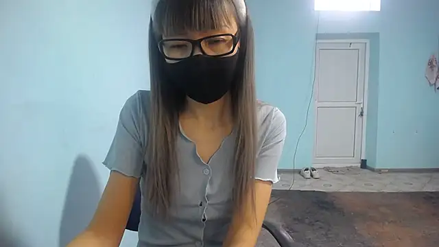 elllaaxx online show from February 26, 6:04 am