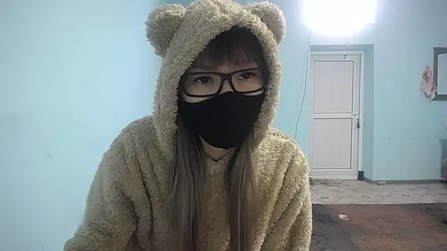 elllaaxx online show from March 4, 9:29 am