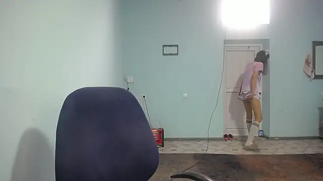 elllaaxx online show from March 22, 4:45 am