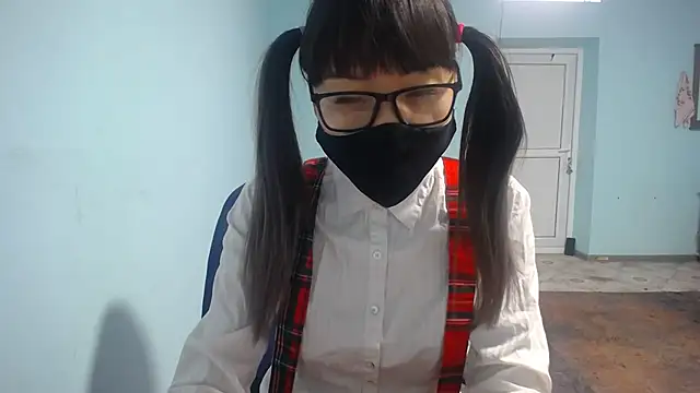 elllaaxx online show from September 18, 3:41 am