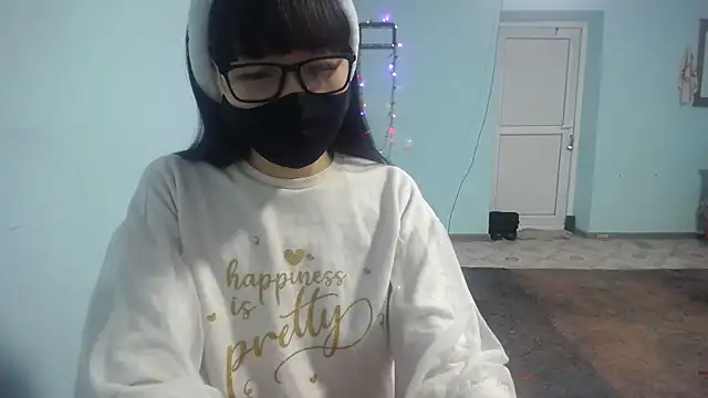 elllaaxx online show from December 19, 4:19 am