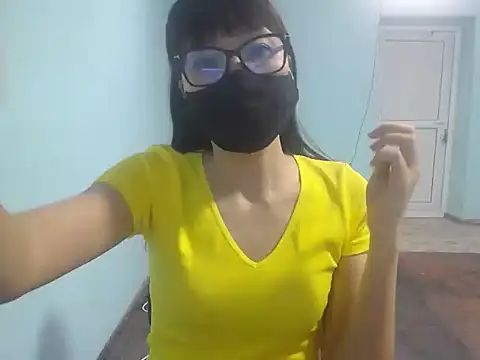 elllaaxx online show from May 7, 10:42 am