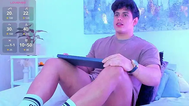 arminjones1 online show from October 4, 3:37 am