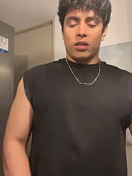 arminjones1 online show from January 9, 3:53 am