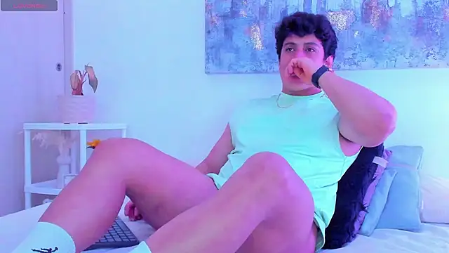 arminjones1 online show from January 11, 6:29 am