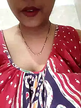 sexyindi couple online show from January 19, 1:44 pm