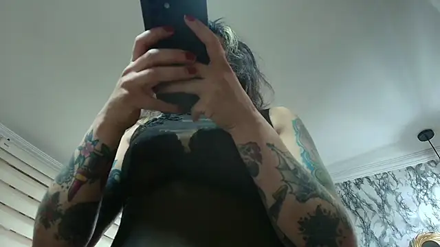 Naughty Kittenm online show from November 14, 11:20 am