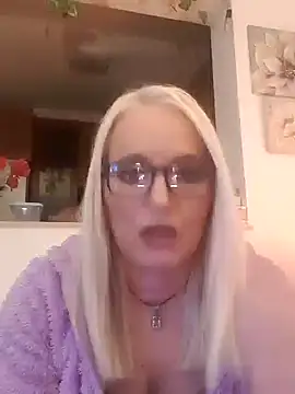 Snapshot of kikkastar chatting on January 17, 8:22 pm kikkastar online show from January 17, 8:22 pm