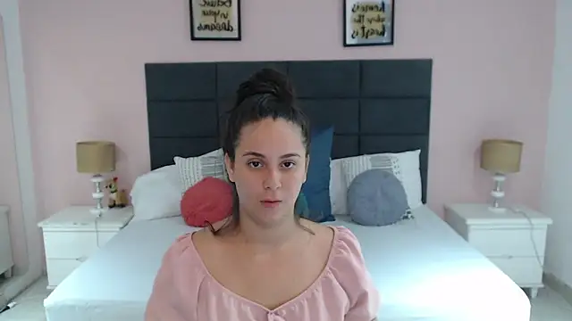 Snapshot of MadisonJenner chatting on December 29, 12:55 pm MadisonJenner online show from December 29, 12:55 pm