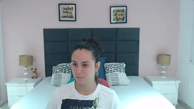 Snapshot of MadisonJenner chatting on January 5, 12:53 pm MadisonJenner online show from January 5, 12:53 pm