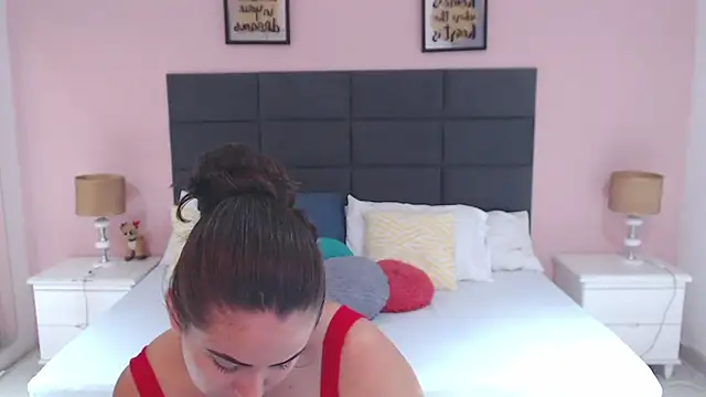 Snapshot of MadisonJenner chatting on January 13, 11:41 am MadisonJenner online show from January 13, 11:41 am