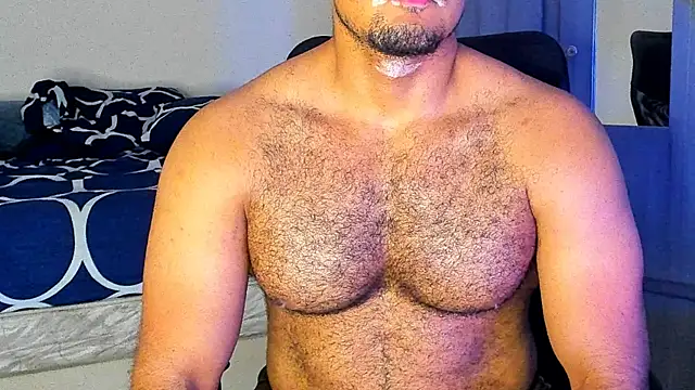 Big furry bear13 online show from March 19, 7:40 am