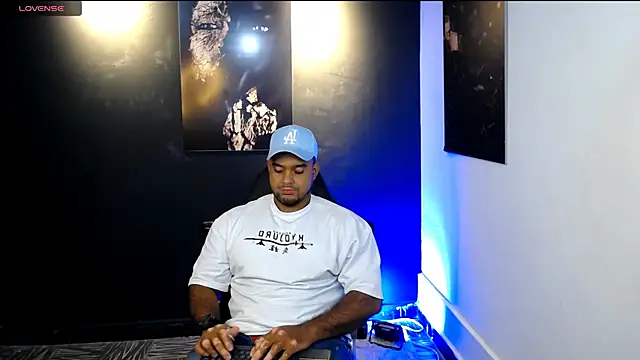 Big furry bear13 online show from January 8, 4:26 am